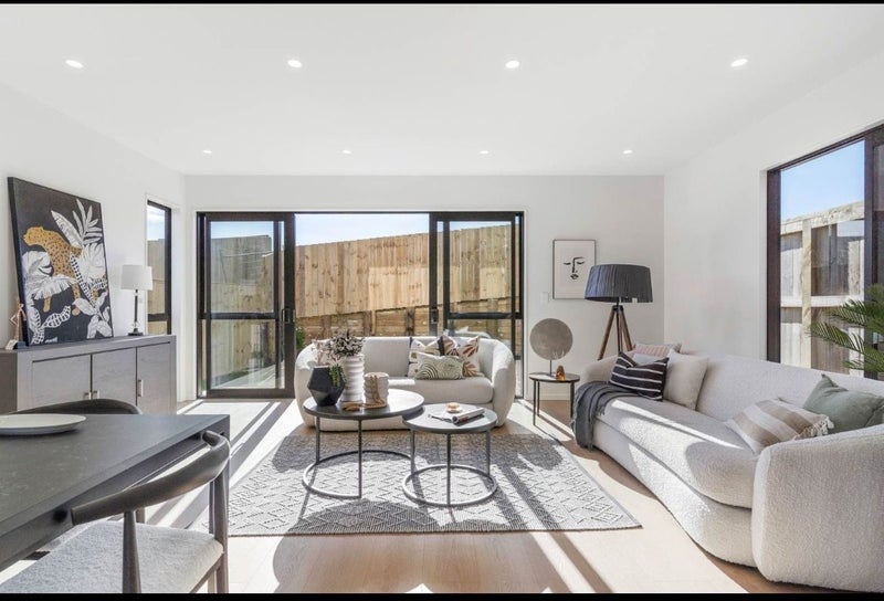 28 Kotiu Place, Massey, Auckland - Carousel 2