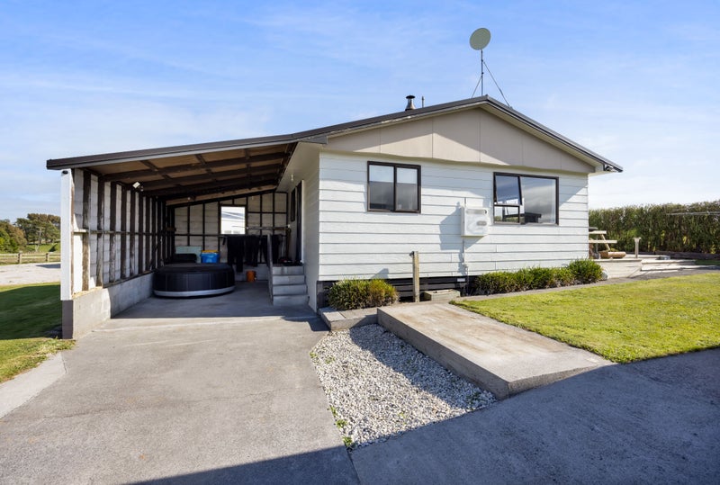 309 Hunter Road, ELTHAM, HAWERA - Carousel 2