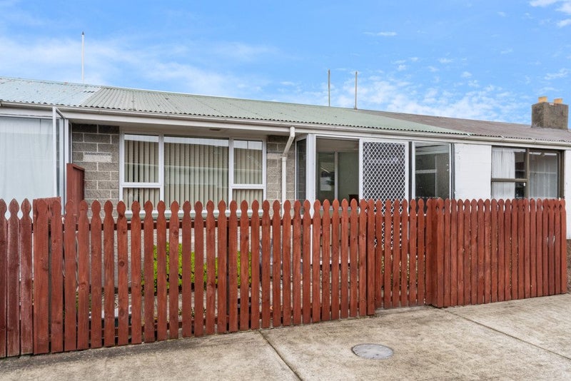2/572 Gloucester Street, Linwood, Christchurch - Carousel 2