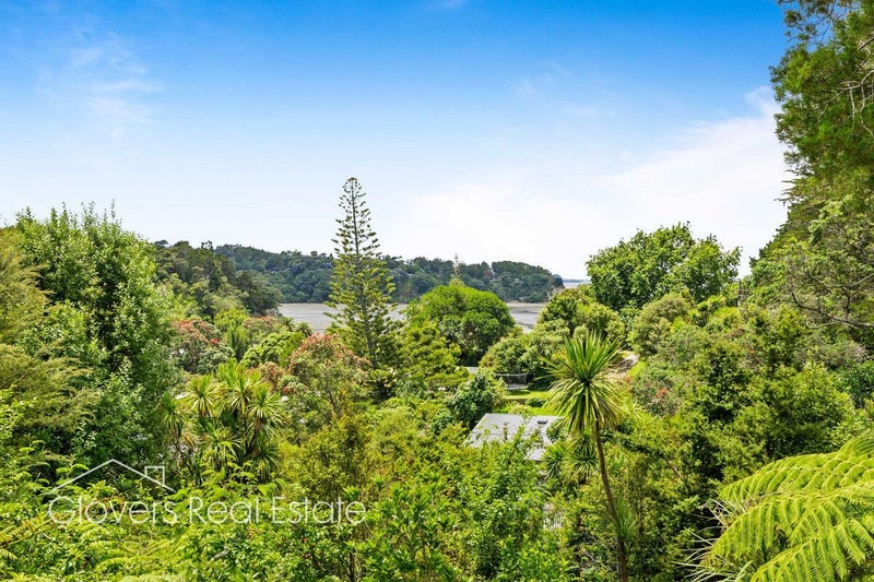 140 Victory Road, Laingholm, Auckland - Carousel 2