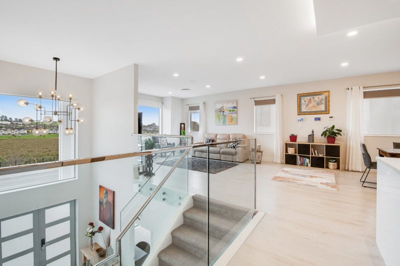 140 Arran Point Parade, Orewa, Orewa - Carousel 2