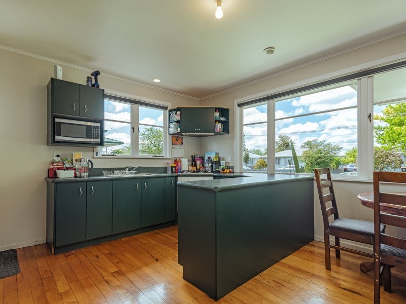 36 Kettle Avenue, Awapuni, Palmerston North - Carousel 2