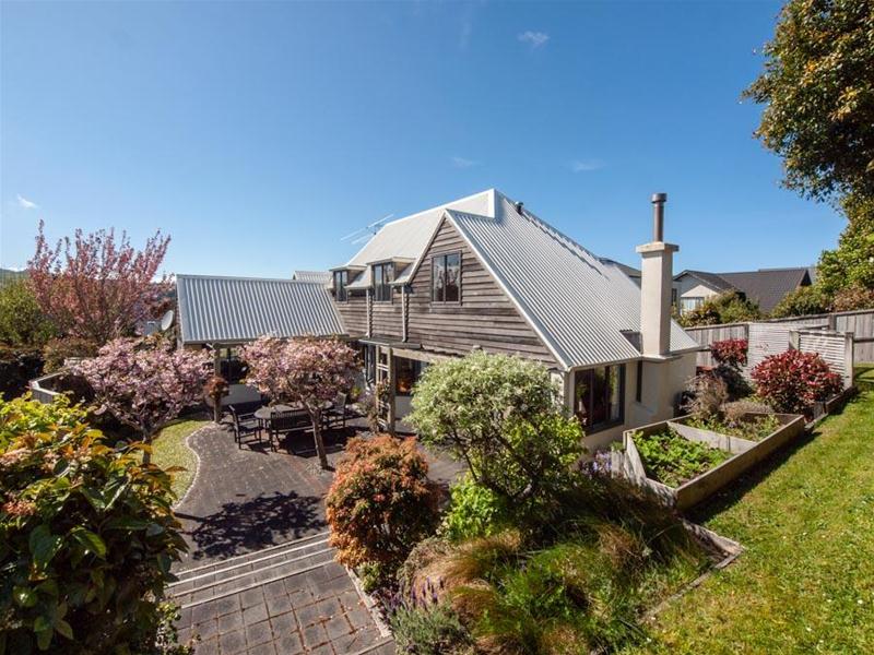 146 Westchester Drive, Churton Park, Wellington - Carousel 1