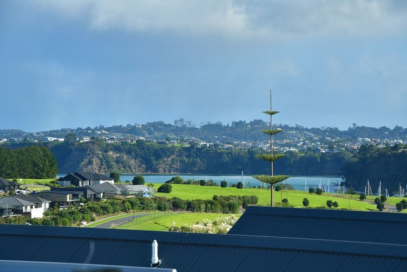 11 Barcliff Terrace, Gulf Harbour, Whangaparaoa - Carousel 2
