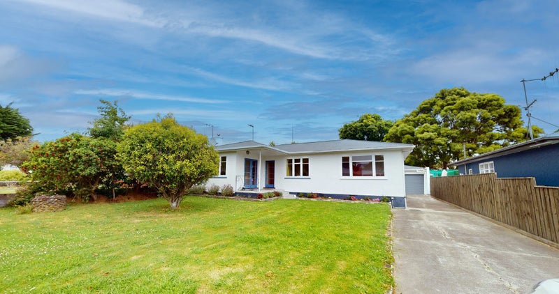 6 Miles Place, Awapuni, Palmerston North - Carousel 2