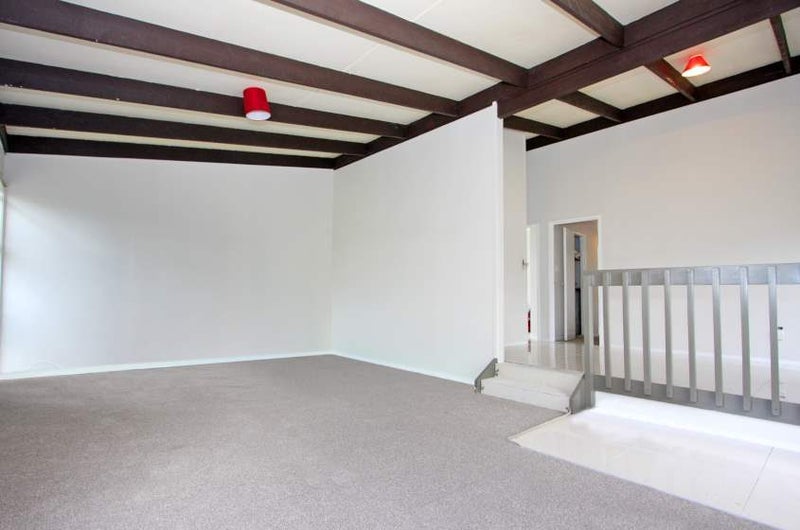 13 Balwyn Place, Clendon Park, Auckland - Carousel 5