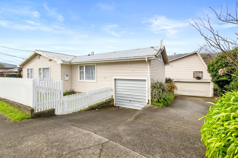 171 George Street, Stokes Valley, Lower Hutt - Carousel 16