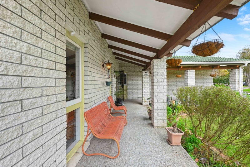 56 Glen Lynne Avenue, Queenwood, Hamilton - Carousel 2