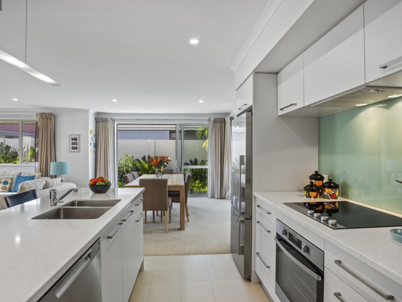 7 Gleneagles Drive, Katikati - Carousel 1