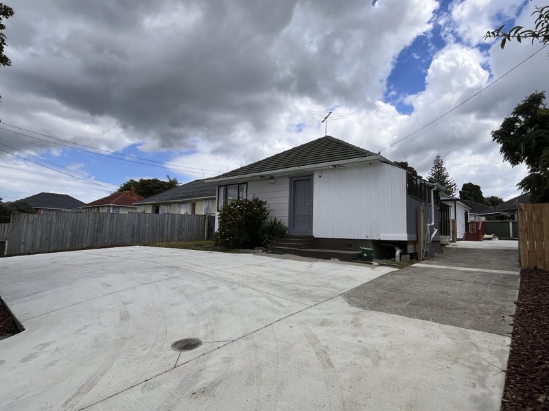 47 Tripoli Road, Panmure, Auckland - Carousel 1