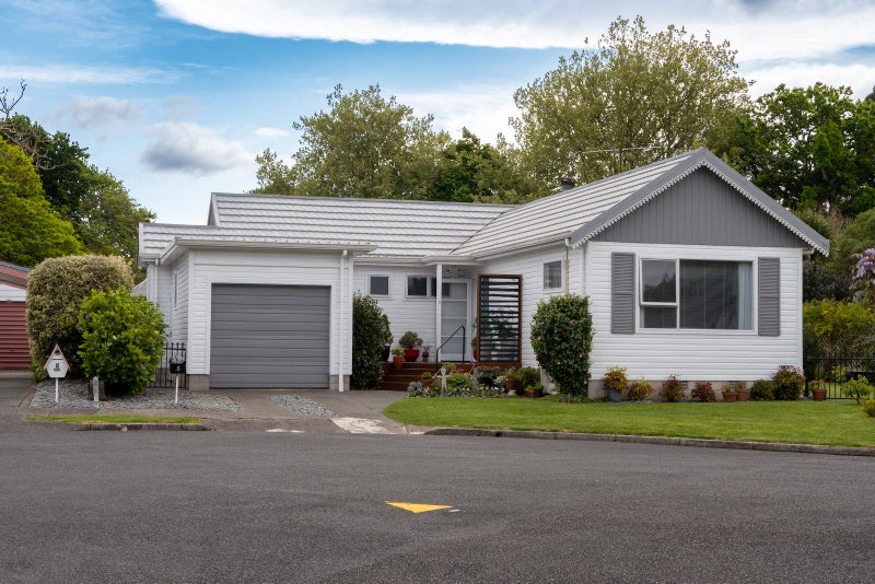 5 Healey Place, Whataupoko, Gisborne - Carousel 1