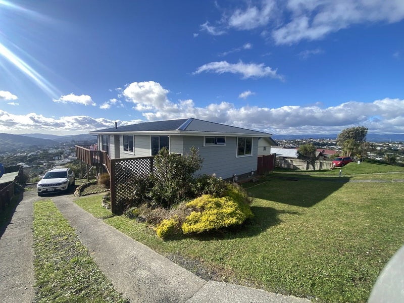 61 Ruskin Road, Newlands, Wellington - Carousel 1