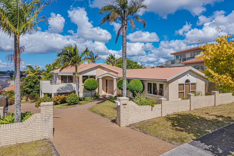 16 Tornado Place, West Harbour, Auckland - Carousel 1