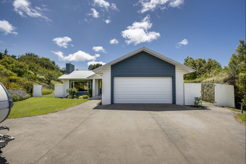 143 Kent Terrace, Taradale, Napier - Carousel 2