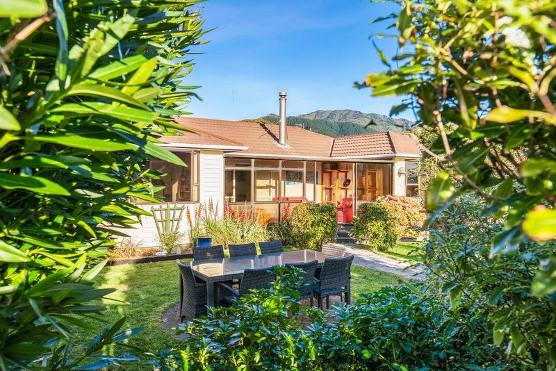 2 Te Miti Street, Paekakariki - Carousel 2