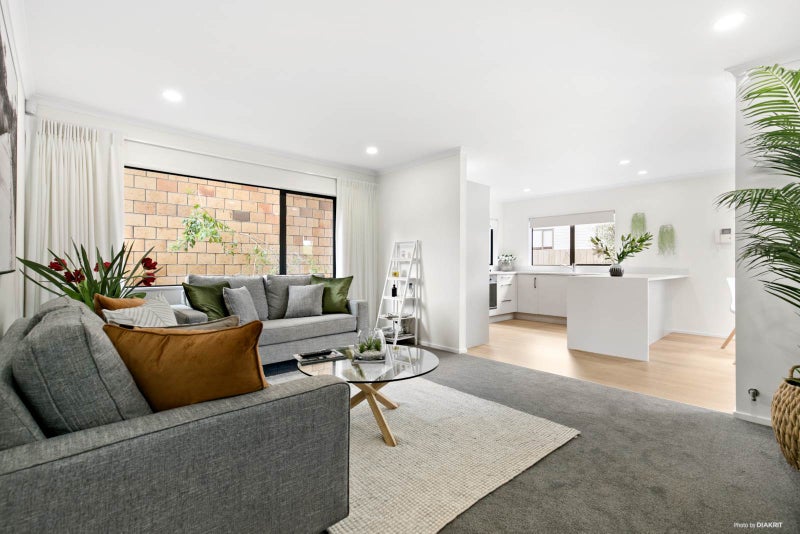 2/25 Campbell Road, One Tree Hill, Auckland - Carousel 2