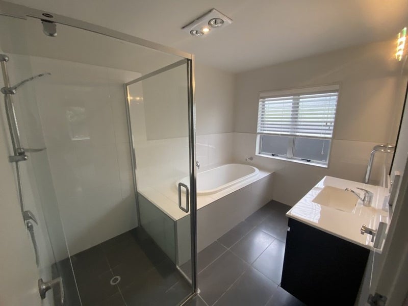 30 Gibbston Close, Huntington, Hamilton - Carousel 10