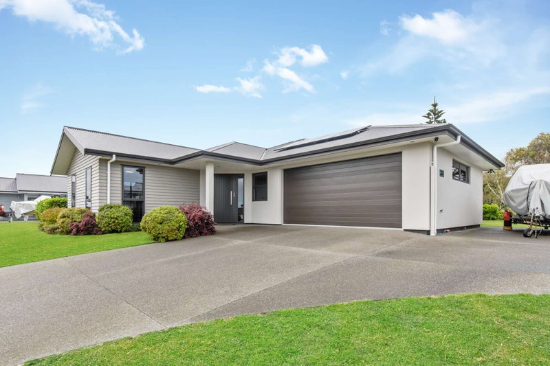 17 Tirimoana Place, Otamatea, Whanganui - Carousel 2