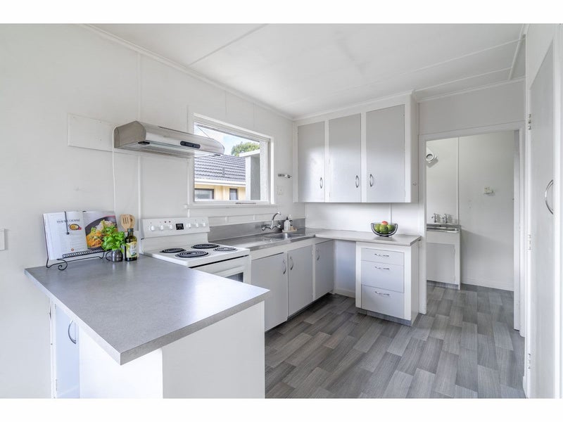 33 Matai Street, Hargest, Invercargill - Carousel 2