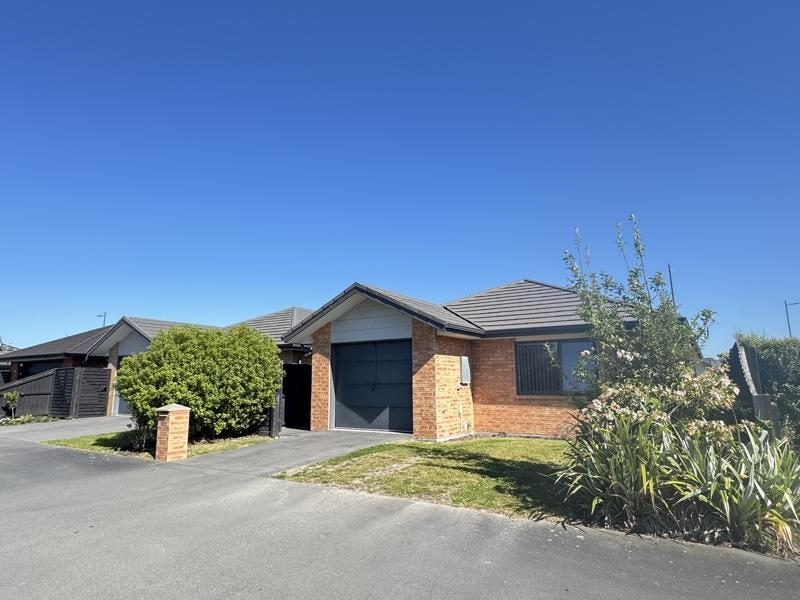 7 Lightbody Lane, Wigram, Christchurch - Carousel 1