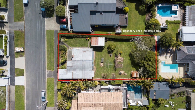 26 Merani Street, Narrow Neck, Auckland - Carousel 1