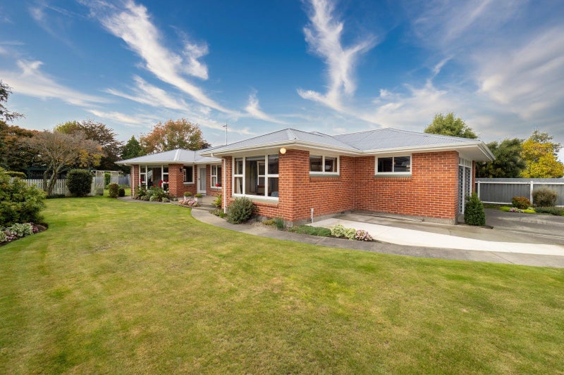 16 Middle Road, Allenton, Ashburton - Carousel 1