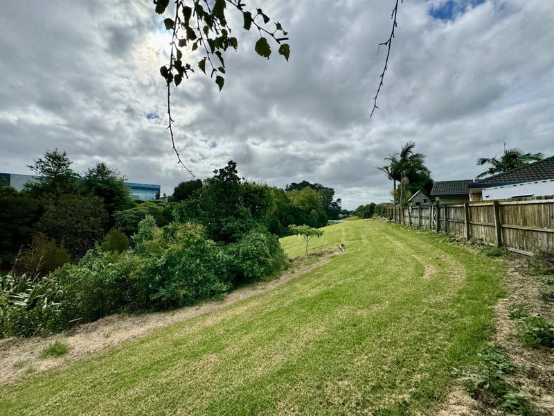 46 Huntington Drive, Huntington Park, Auckland - Carousel 2