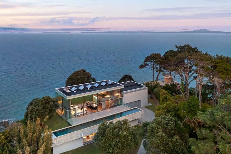 76 Cliff Road, Torbay, Auckland - Carousel 1