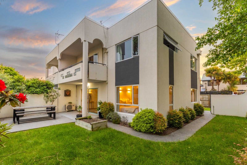 1C/10 Otley Street, Christchurch Central, Christchurch - Carousel 1