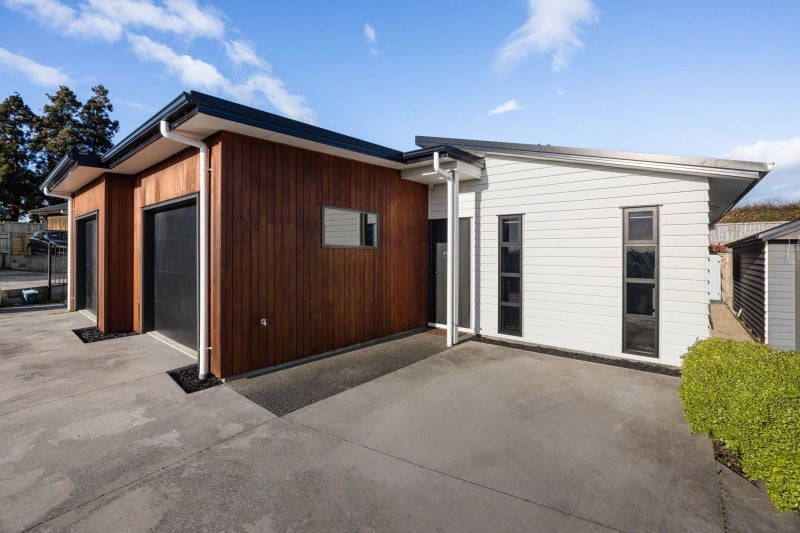 43C Heathfield Avenue, Puketaha, Hamilton - Carousel 2