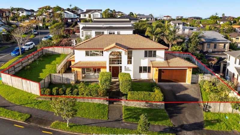 18 Hornbill Drive, Fairview Heights, Auckland - Carousel 1