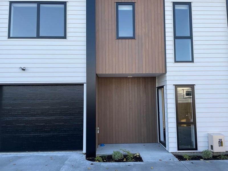 2/54 Wellington Street, Hamilton East, Hamilton - Carousel 1