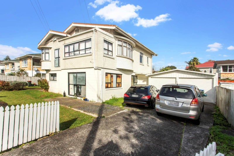 6 Wairere Avenue, Mount Albert, Auckland - Carousel 1