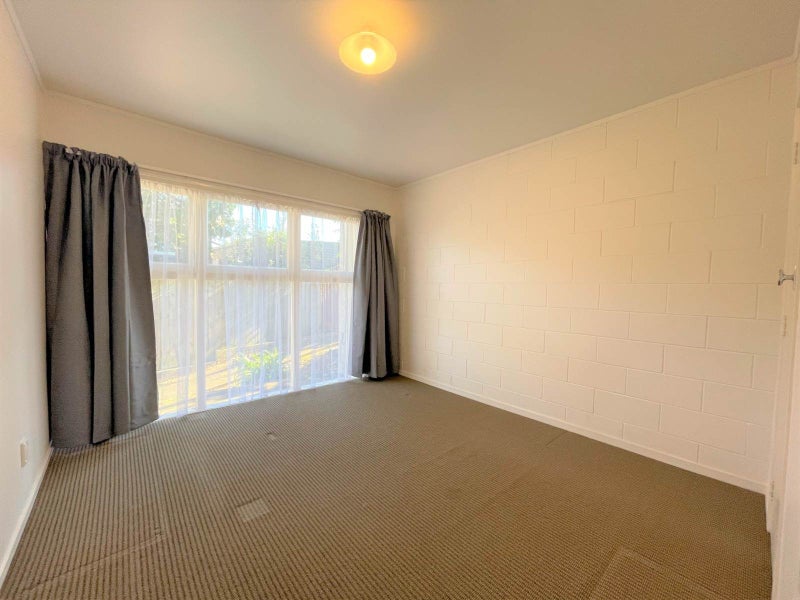 1/43 Mariri Road, Onehunga, Auckland - Carousel 2