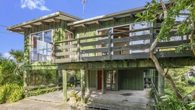 1/234 Beach Road, Campbells Bay, Auckland - Carousel 1