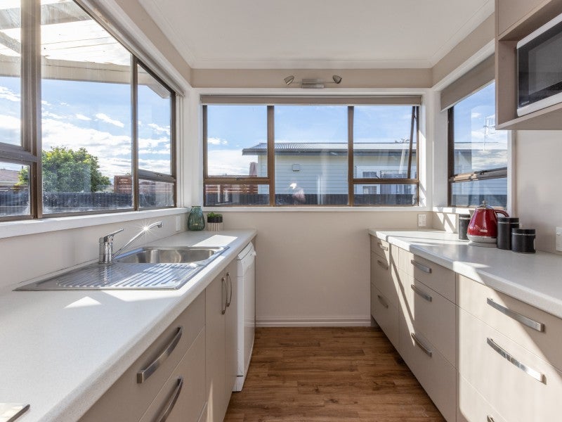 511 Pepper Street, Saint Leonards, Hastings - Carousel 2