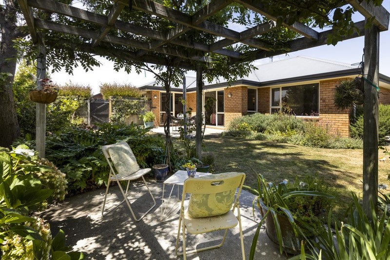 4 Easthaven Place, Redwoodtown, Blenheim - Carousel 2