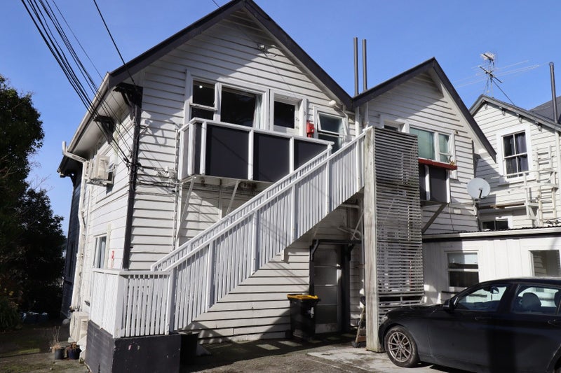 339 The Terrace, Te Aro, Wellington - Carousel 1