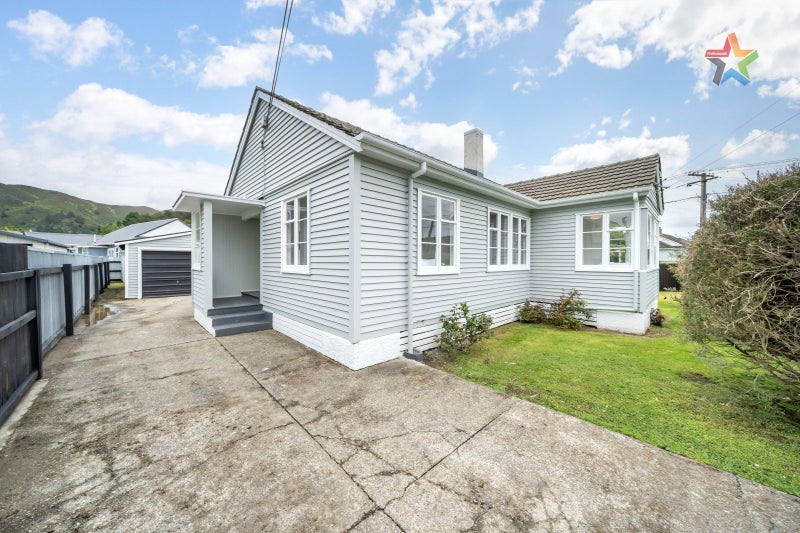 43 Benge Crescent, Naenae, Lower Hutt - Carousel 1