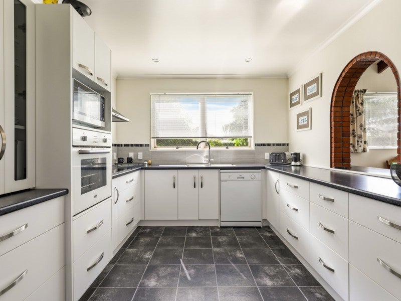 3 Corlett Street, Taumarunui - Carousel 2