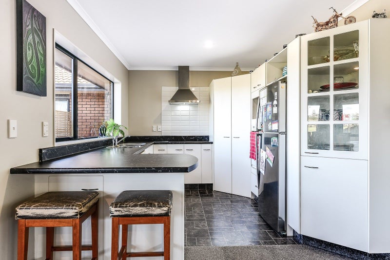 7 Friesian Place, Grandview Heights, Hamilton - Carousel 2