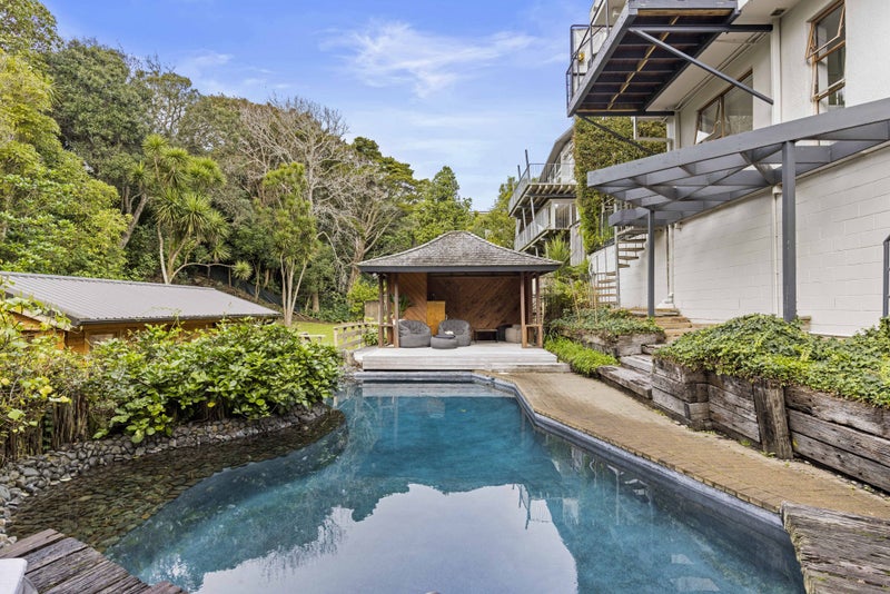 127 Mellons Bay Road, Mellons Bay, Auckland - Carousel 1