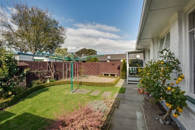 2/202 Waimairi Road, Ilam, Christchurch - Carousel 8