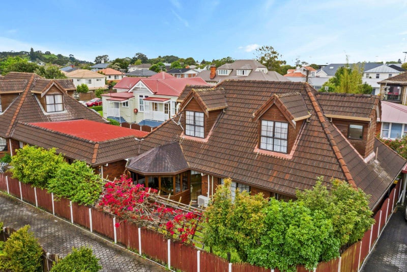 2/24 King Edward Avenue, Epsom, Auckland - Carousel 2