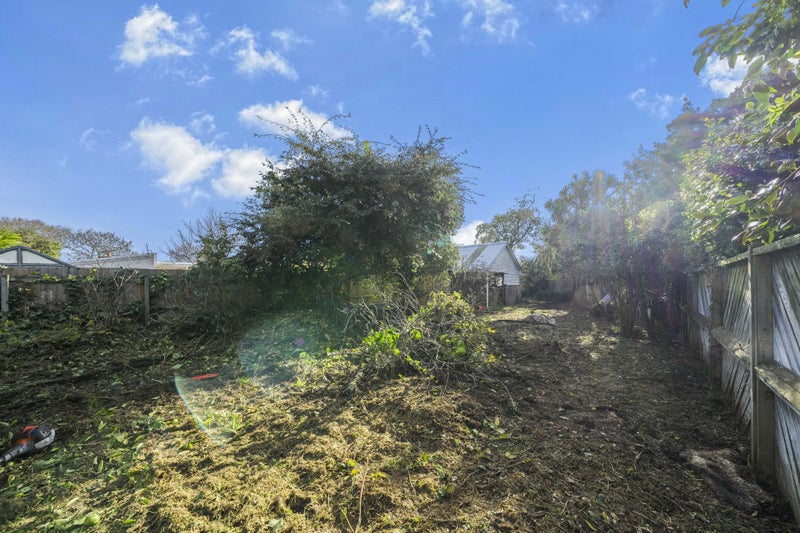 184 Main North Road, Redwood, Christchurch - Carousel 30