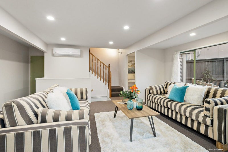 67A Kimber Hall Avenue, Mount Roskill, Auckland - Carousel 2