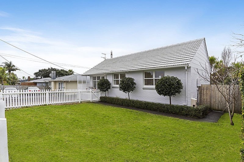 1/43 Aeroview Drive, Beach Haven, Auckland - Carousel 2