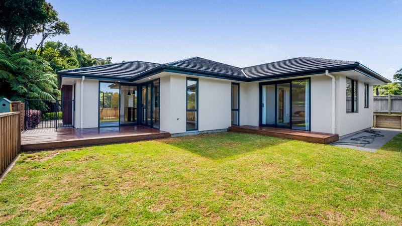 8 Matau Lane, Ferndale, New Plymouth - Carousel 1