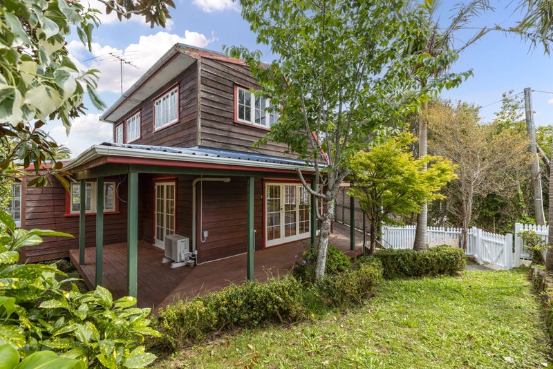 2/292 GLENFIELD Road, Glenfield, Auckland - Carousel 1