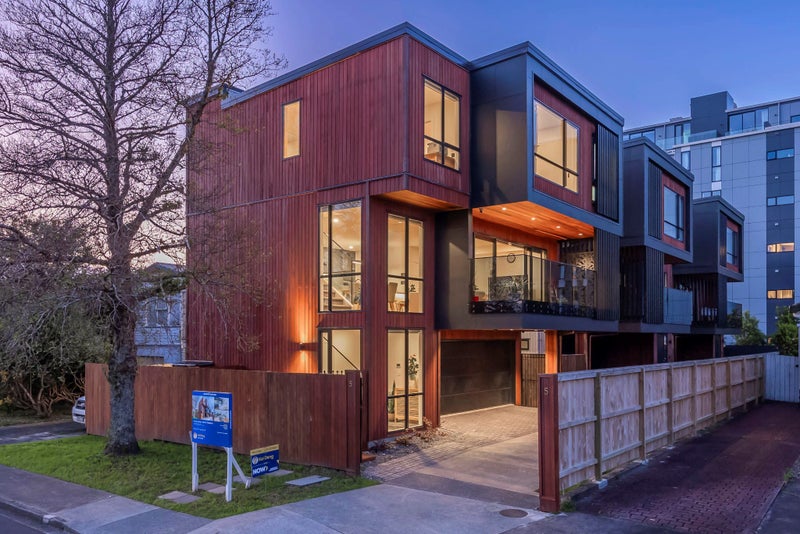 5A Lomond Street, Takapuna, Auckland - Carousel 1